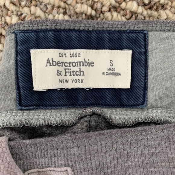 Abercrombie and Fitch Light Grey Sweatpants - Picture 3 of 5